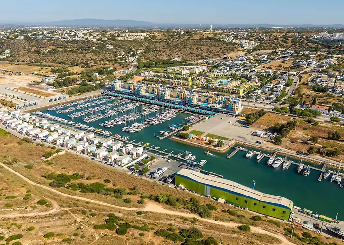 Baleeira Sea View Apartment *