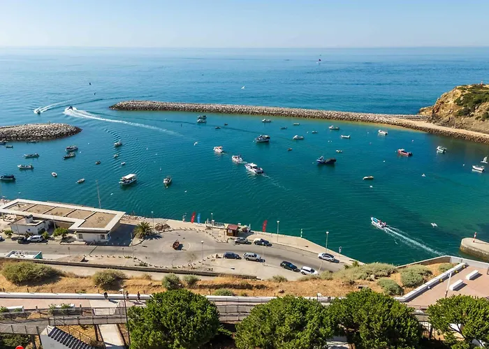 Baleeira Sea View Apartment *