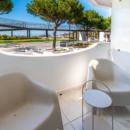 Baleeira Sea View Apartamento *