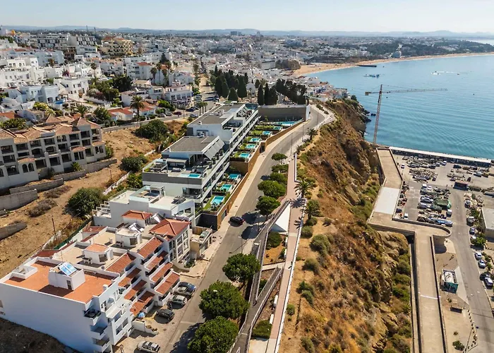 Baleeira Sea View البوفيرا